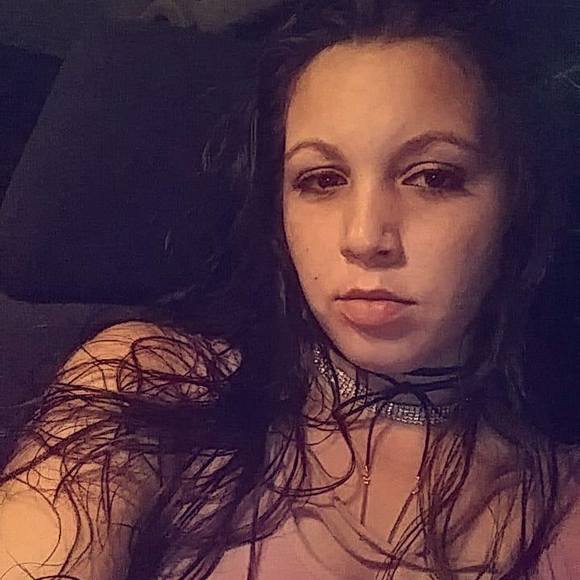 Meet your Posher, Briana - Picture 1 of 1